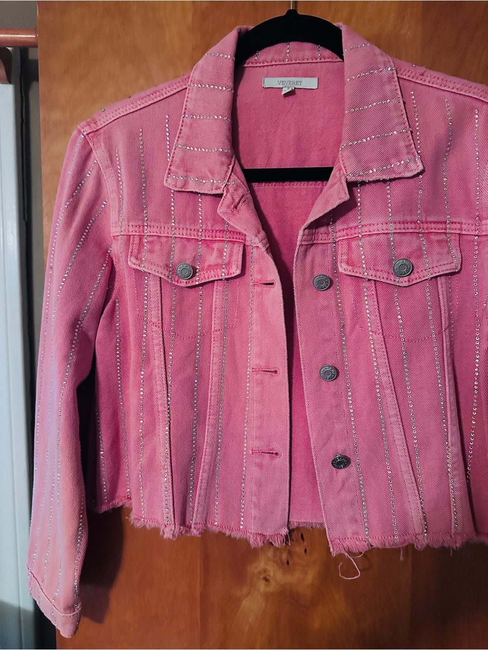 Veveret blush pink Rhinestone-Striped Cropped Denim Jacket